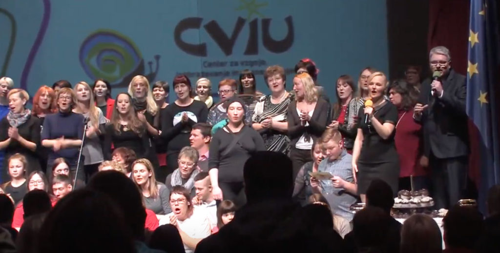CVIU-velenje-oblikovanje-bilten-60-let-lepota-oblike-lidija-smolar